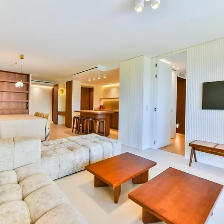Luxurious With Terrace 6p - 3br - Grand Apartment